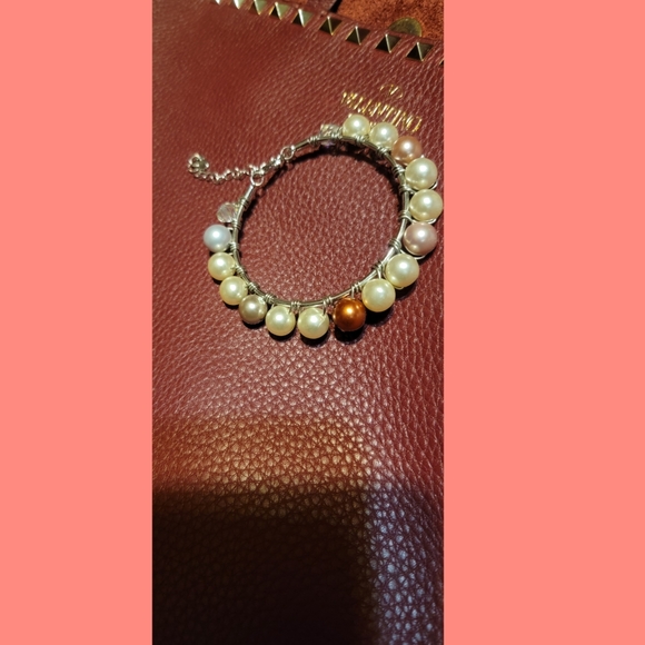 Hand crafted bracelet - Picture 1 of 2